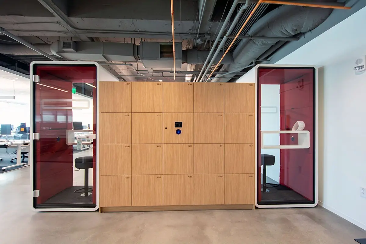 hybrid workplace lockers
